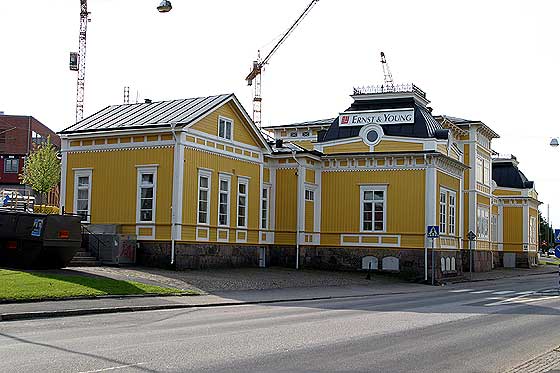 Borås Övre - Borås första Centralstation - Bygget av högskolan i bakgrunden